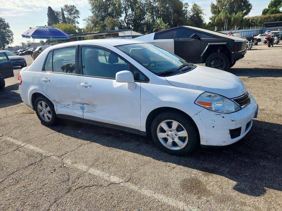 Photo 4 from auction – 2010 NISSAN VERSA with VIN 3N1BC1AP3AL376345