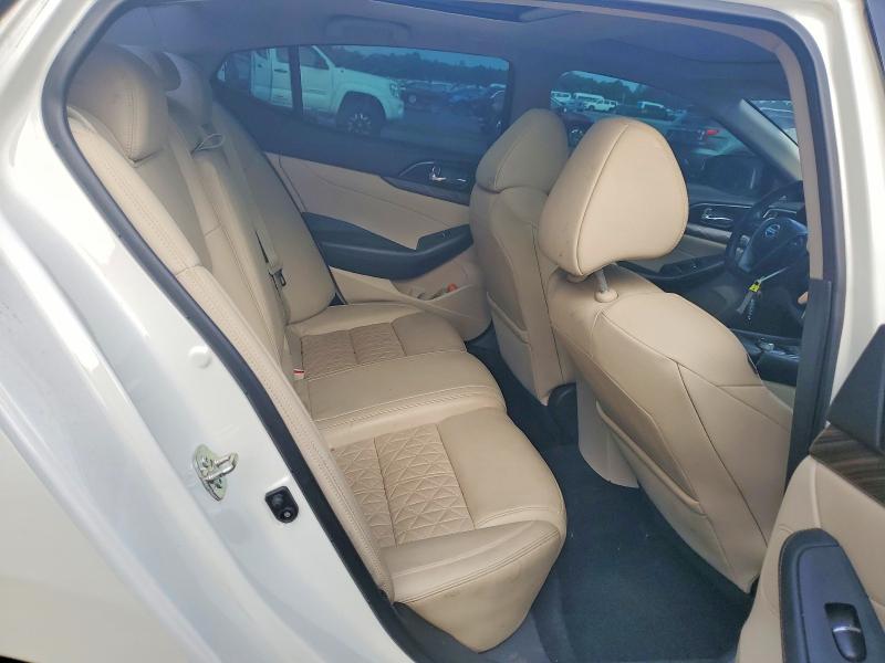 صورة رقم 10 من المزاد - 2017 NISSAN MAXIMA مع VIN 1N4AA6AP8HC420508