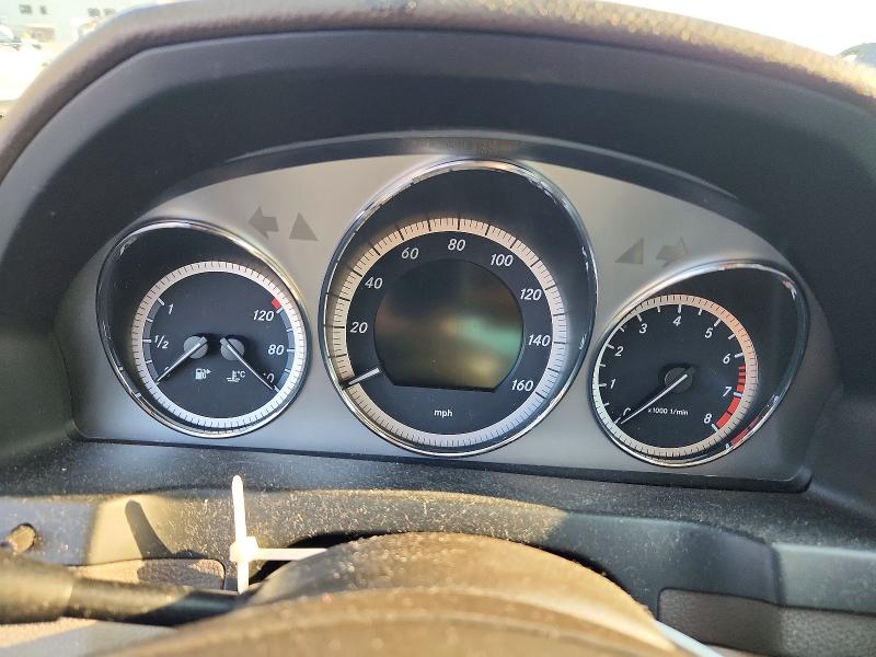 Photo 9 from auction – 2010 MERCEDES-BENZ C with VIN WDDGF5EB5AR108511