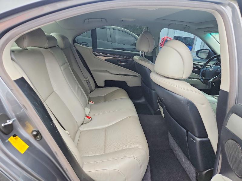 Photo 10 from auction – 2013 LEXUS LS with VIN JTHBL5EF8D5124941