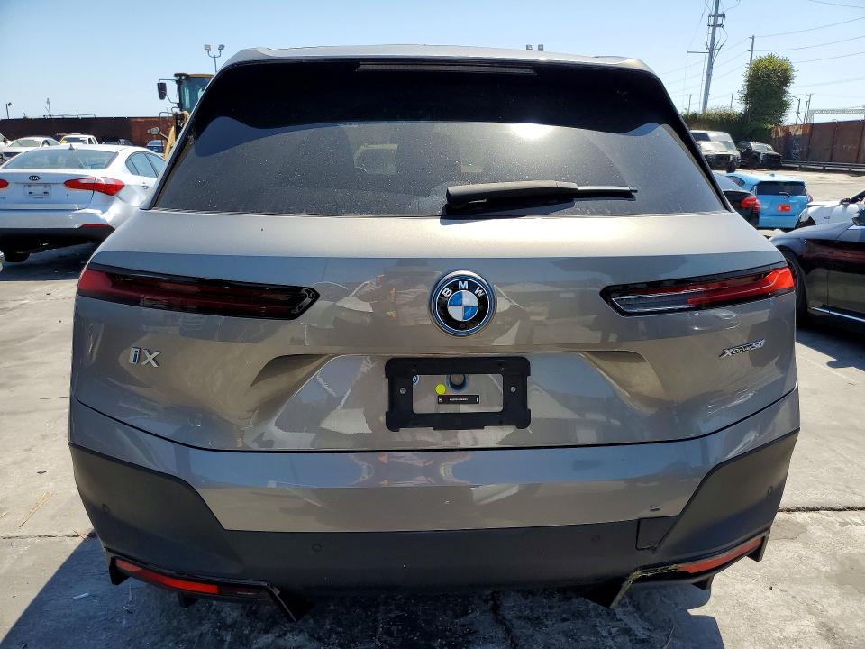 Zdjęcie 6 z aukcji – 2024 BMW IX z VIN WB523CF01RCP42861