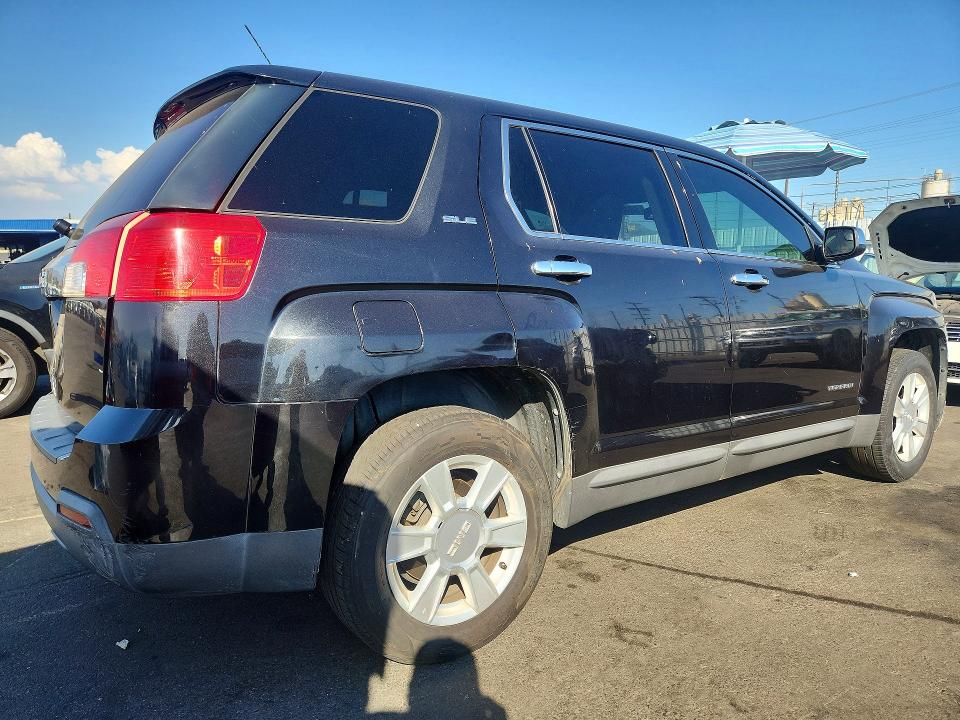 Photo 3 from auction – 2012 GMC TERRAIN with VIN 2GKALMEK1C6311126