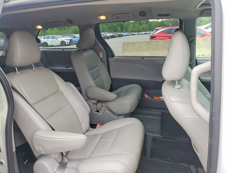 Photo 11 from auction – 2020 TOYOTA SIENNA with VIN 5TDDZ3DC6LS242077