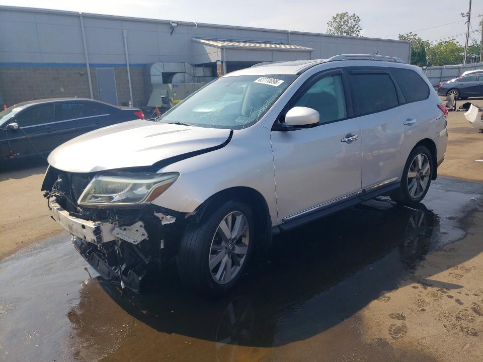 NISSAN PATHFINDER 2014 with VIN 5N1AR2MM8EC604674 - Photo from auction