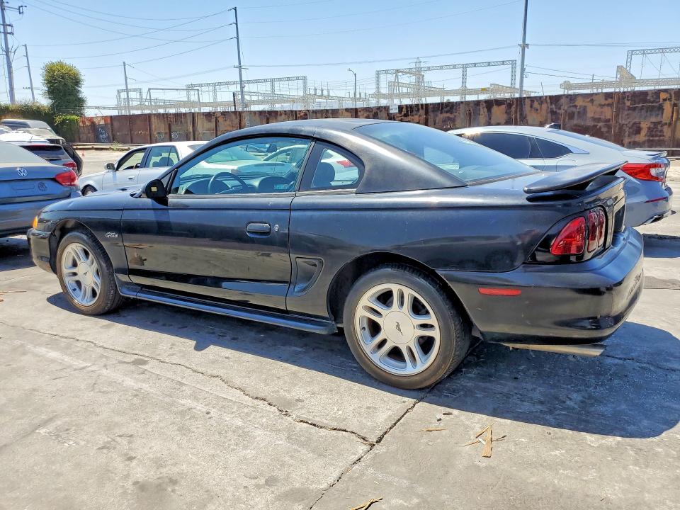 Photo 2 from auction – 1998 FORD MUSTANG with VIN 1FAFP42X5WF237313