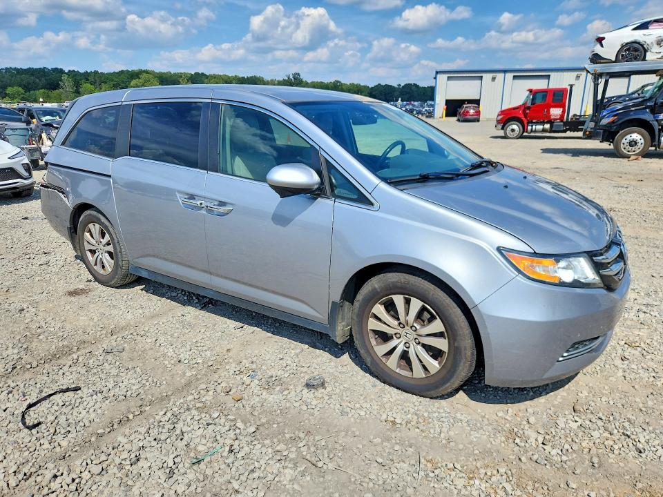 Photo 4 from auction – 2016 HONDA ODYSSEY with VIN 5FNRL5H33GB087494