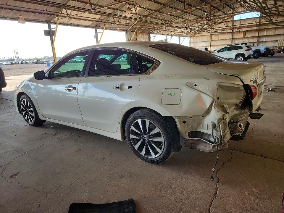 Photo 2 from auction – 2017 NISSAN ALTIMA with VIN 1N4AL3AP7HC165519