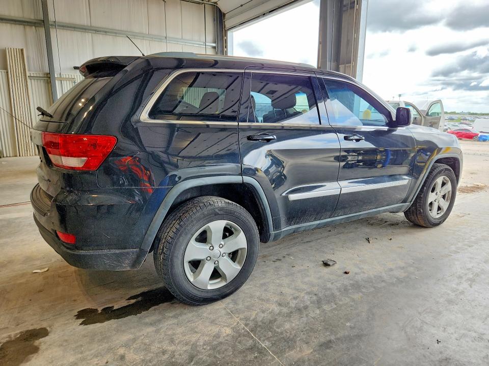 Photo 3 from auction – 2011 JEEP GRAND CHEROKEE with VIN 1J4RR4GG4BC602127