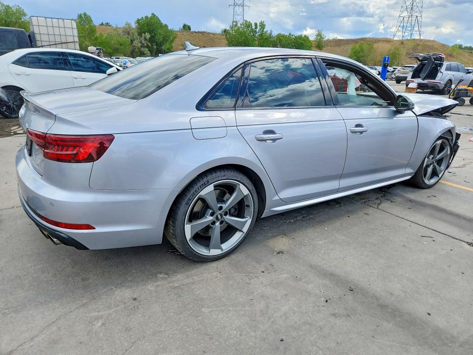 Photo 3 from auction – 2019 AUDI S4 with VIN WAUC4AF41KA006059