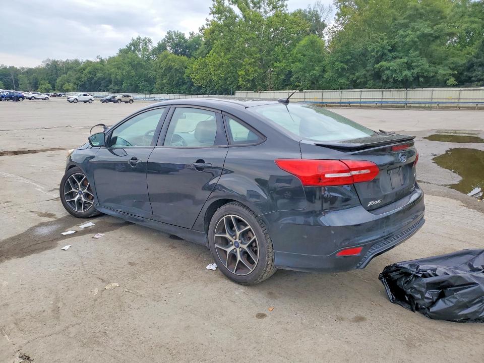 Photo 2 from auction – 2015 FORD FOCUS with VIN 1FADP3F23FL356298