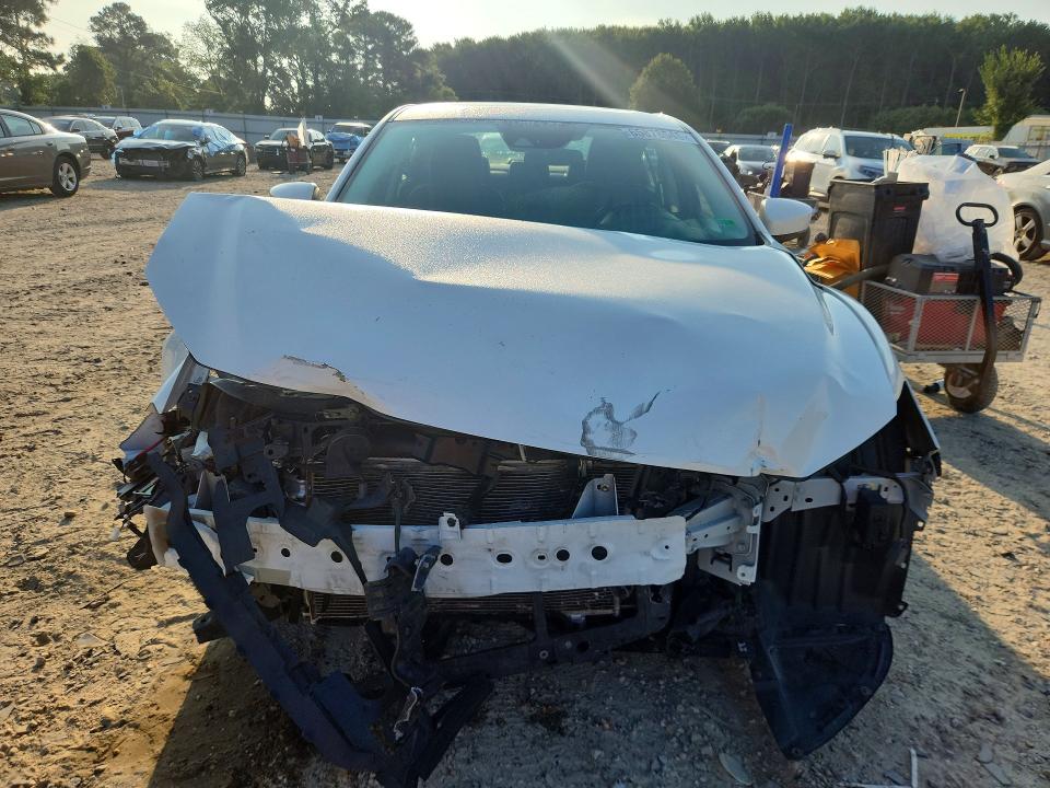 Foto 5 de la subasta – 2021 MAZDA 6 con VIN JM1GL1VM1M1604762