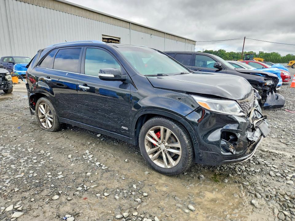 Photo 4 from auction – 2014 KIA SORENTO with VIN 5XYKWDA74EG451296