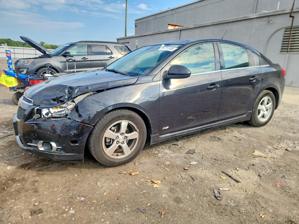 Снимка 1 от търг – 2014 CHEVROLET CRUZE с VIN 1G1PC5SB7E7274529