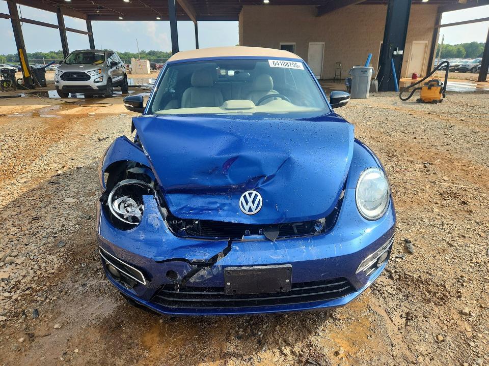 Photo 5 from auction – 2013 VOLKSWAGEN BEETLE with VIN 3VW7T7AT4DM828527