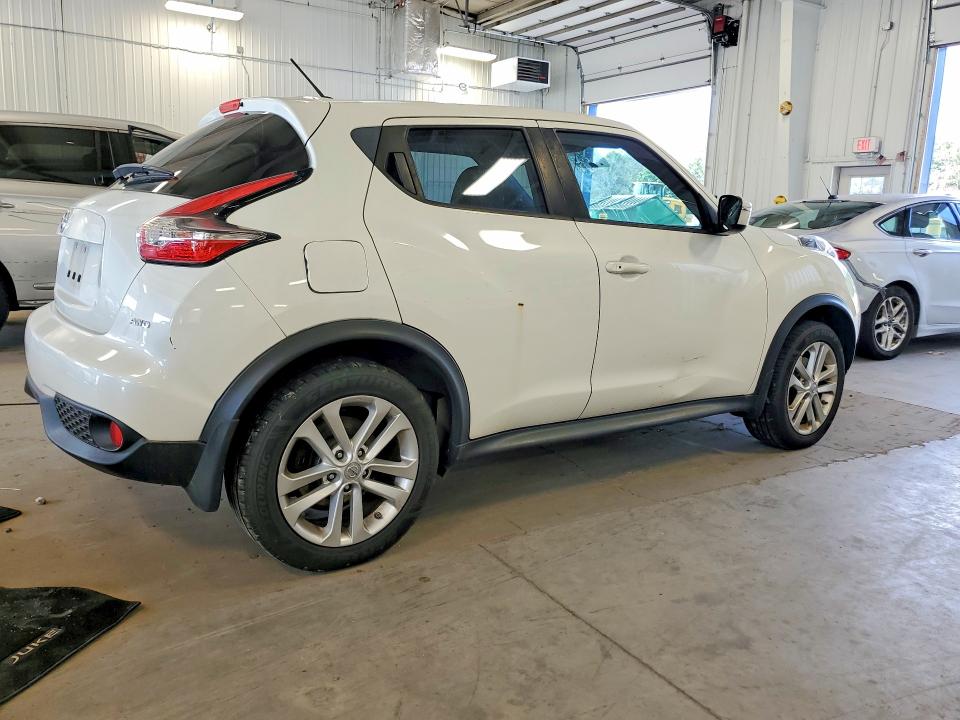 Photo 3 from auction – 2016 NISSAN JUKE with VIN JN8AF5MV6GT656061