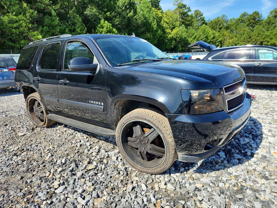 Photo 4 from auction – 2008 CHEVROLET TAHOE with VIN 1GNFC130X8R129302