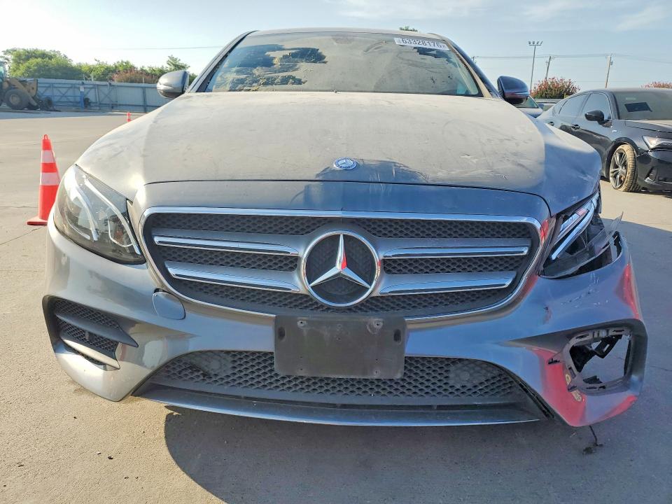Photo 5 from auction – 2017 MERCEDES-BENZ E with VIN WDDZF4JB5HA153191