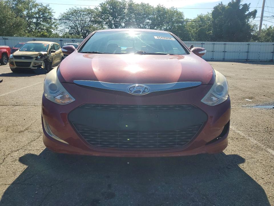 Photo 5 from auction – 2014 HYUNDAI SONATA with VIN KMHEC4A45EA108925