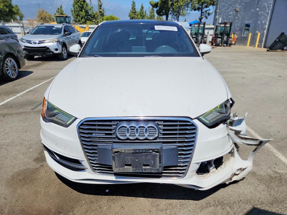 Фото 5 с аукциона – 2016 AUDI A3 с VIN WAUTPBFFXGA097774