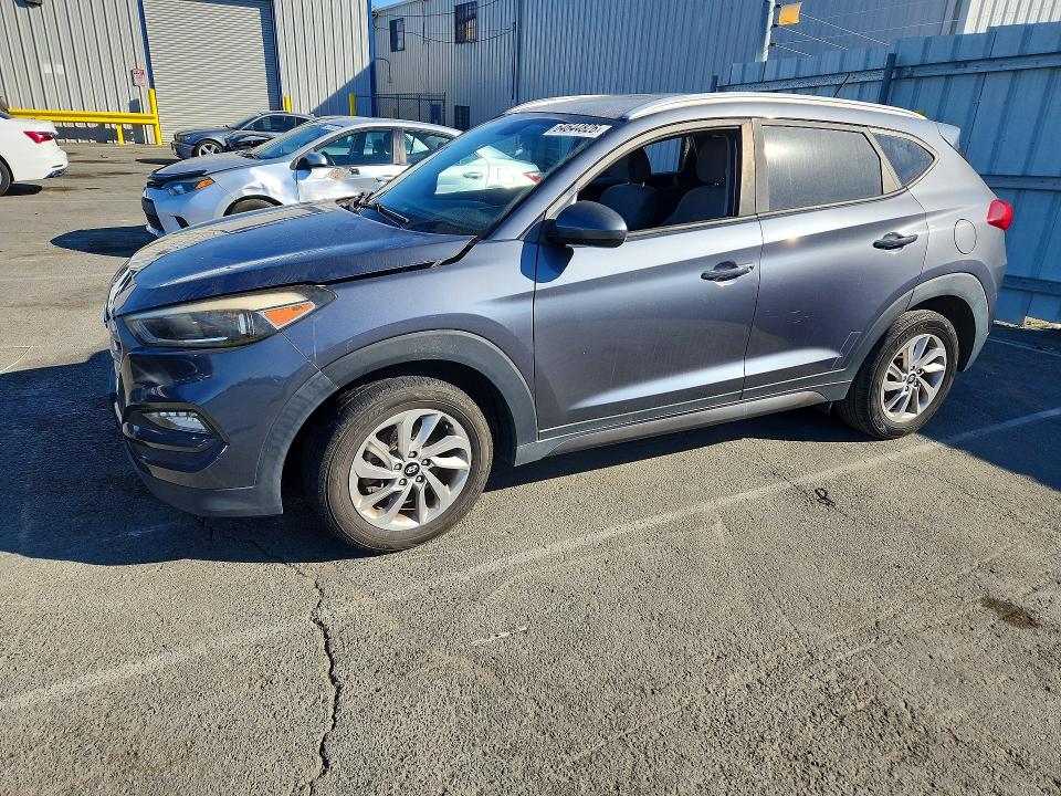 HYUNDAI TUCSON 2016 with VIN KM8J33A45GU071563 - Photo from auction