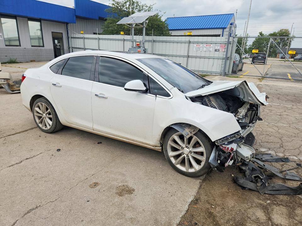 صورة رقم 4 من المزاد - 2015 BUICK VERANO مع VIN 1G4PS5SK8F4193600