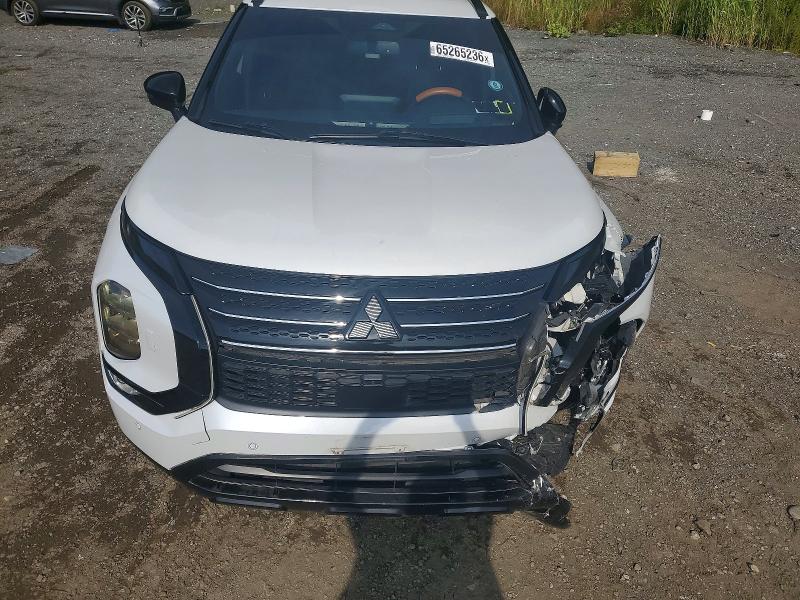 Photo 12 from auction – 2022 MITSUBISHI OUTLANDER with VIN JA4J4VA81NZ070405