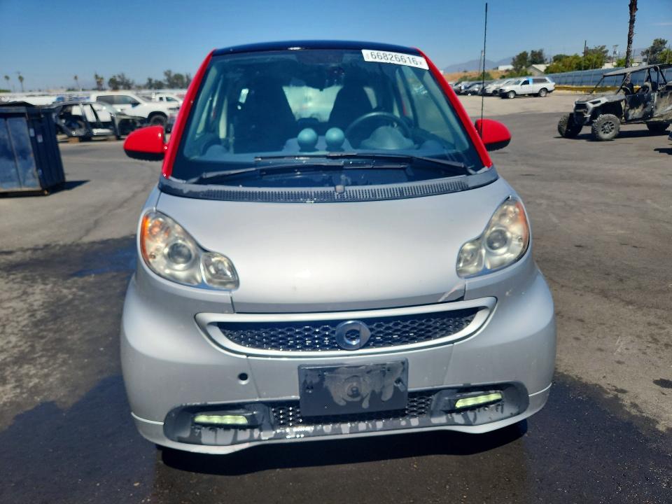 صورة رقم 5 من المزاد - 2015 SMART FORTWO مع VIN WMEEJ9AA7FK836157