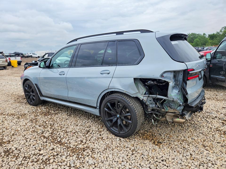 Photo 2 from auction – 2025 BMW X7 with VIN 5UX23EM00S9X27367