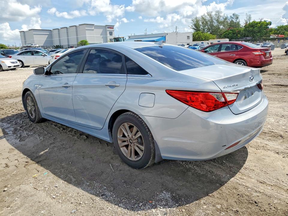 Photo 2 from auction – 2013 HYUNDAI SONATA with VIN 5NPEB4AC3DH722586