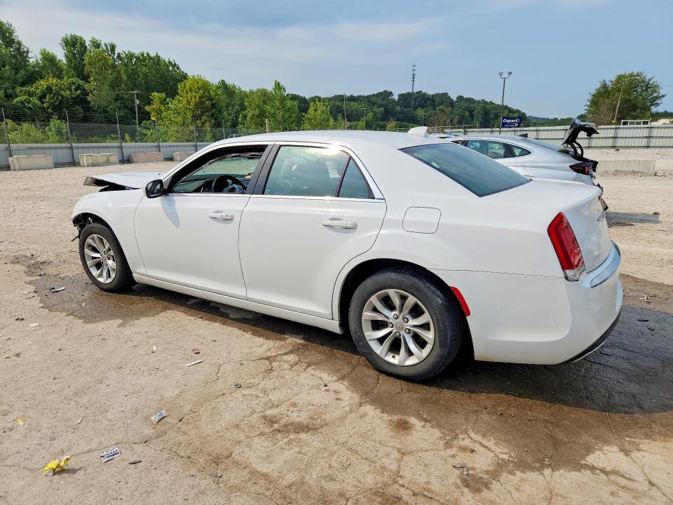 Photo 2 from auction – 2015 CHRYSLER 300 with VIN 2C3CCAAG5FH818452
