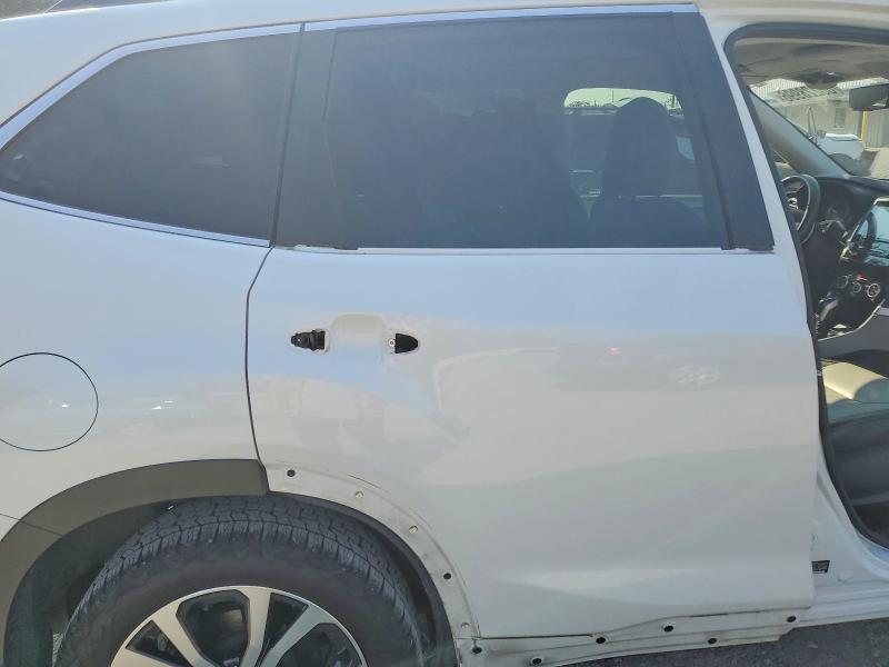 Photo 11 from auction – 2020 SUBARU FORESTER with VIN JF2SKASC4LH530480