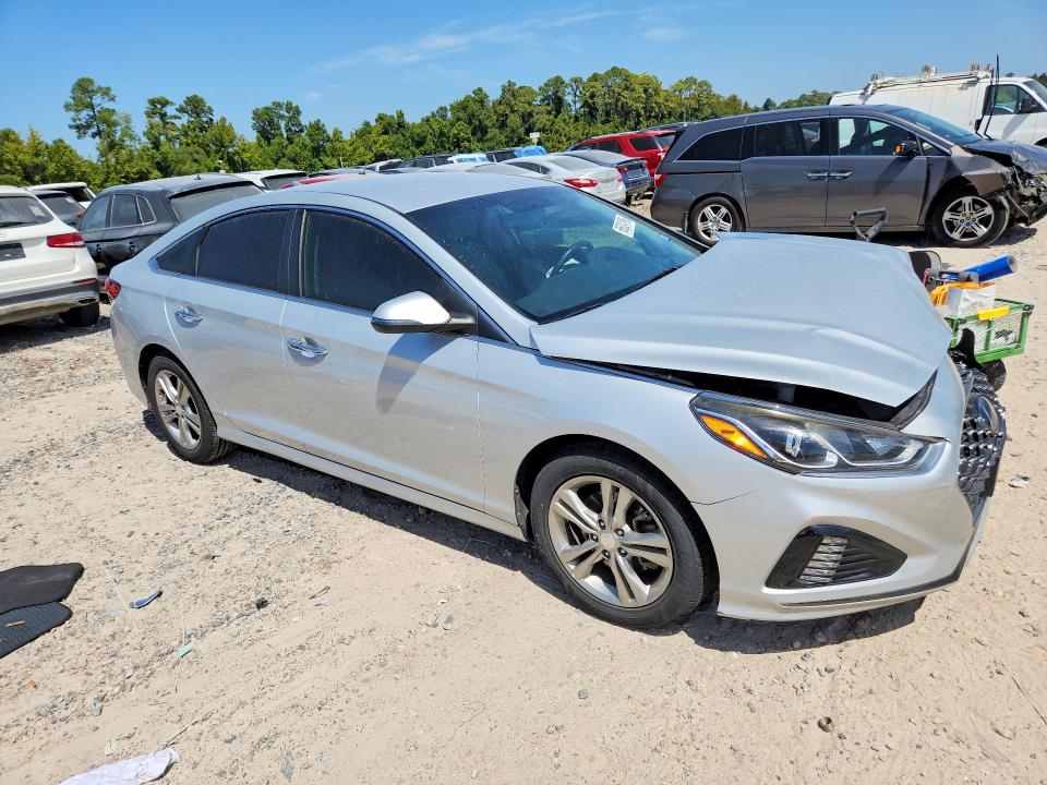 Photo 4 from auction – 2019 HYUNDAI SONATA with VIN 5NPE34AF6KH792992