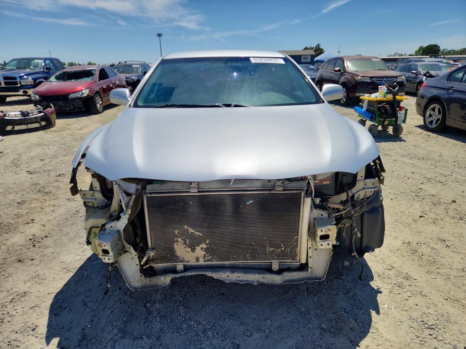 Photo 5 from auction – 2011 TOYOTA CAMRY with VIN 4T1BF3EK8BU744715