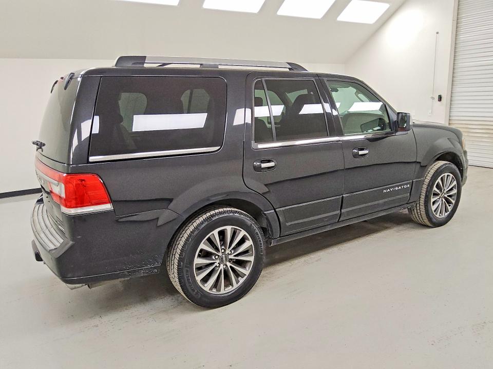 صورة رقم 3 من المزاد - 2015 LINCOLN NAVIGATOR مع VIN 5LMJJ2HT2FEJ05994
