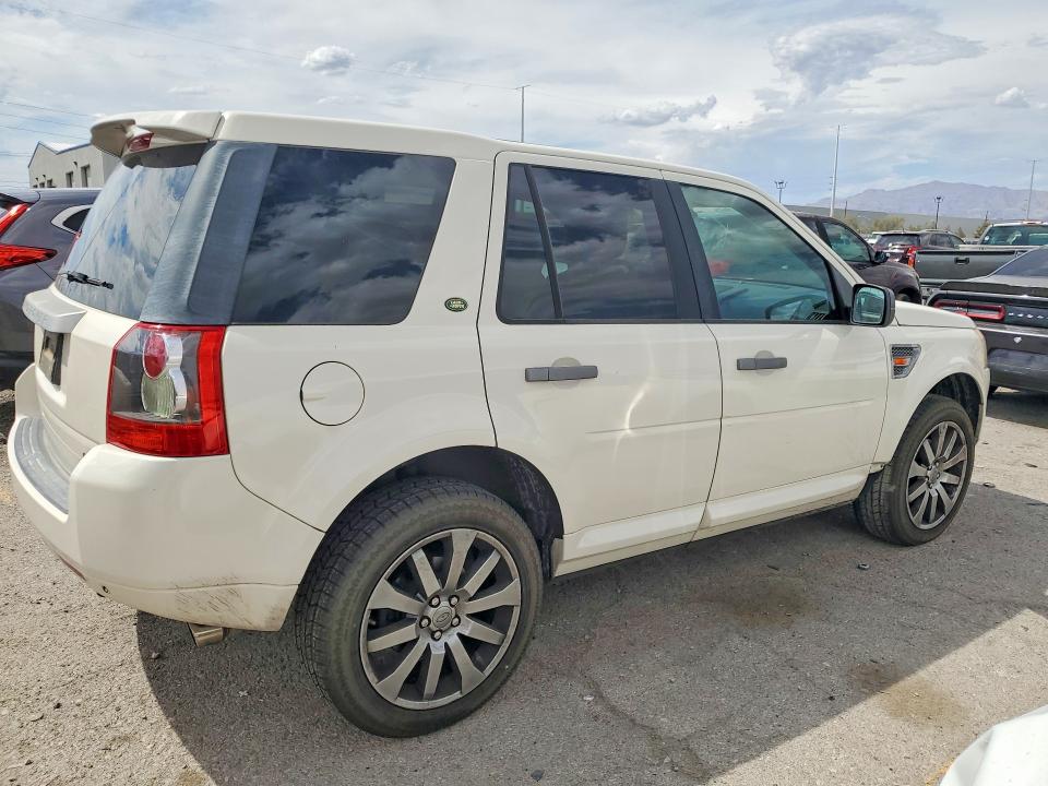 Photo 3 from auction – 2008 LAND ROVER LR2 with VIN SALFT24N68H066884