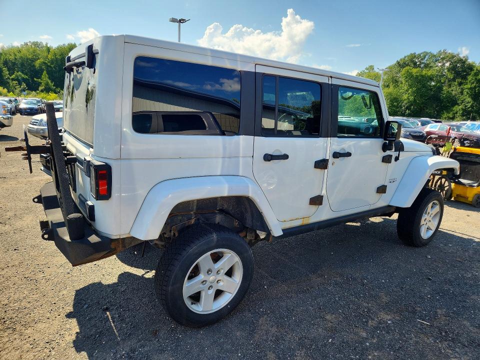 Photo 3 from auction – 2016 JEEP WRANGLER UNLIMITED with VIN 1C4BJWEG9GL327830