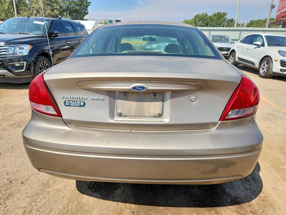 Photo 6 from auction – 2004 FORD TAURUS with VIN 1FAFP55S64G173909
