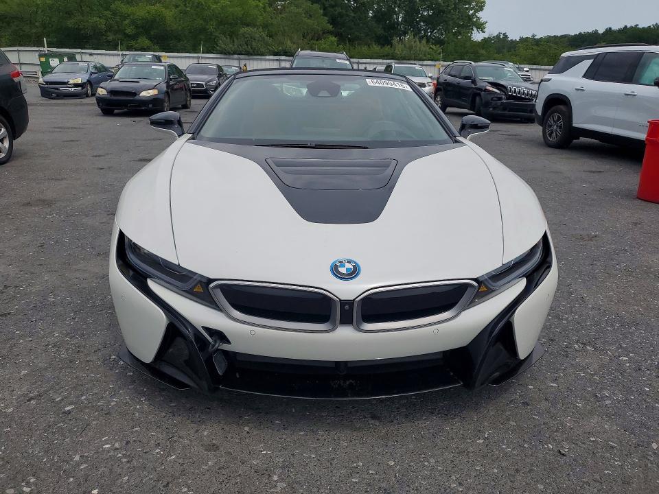 Photo 5 from auction – 2019 BMW I8 with VIN WBY2Z6C57K7E16308