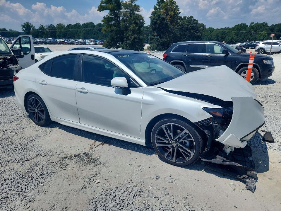 Photo 4 from auction – 2025 TOYOTA CAMRY with VIN 4T1DAACK4SU030658