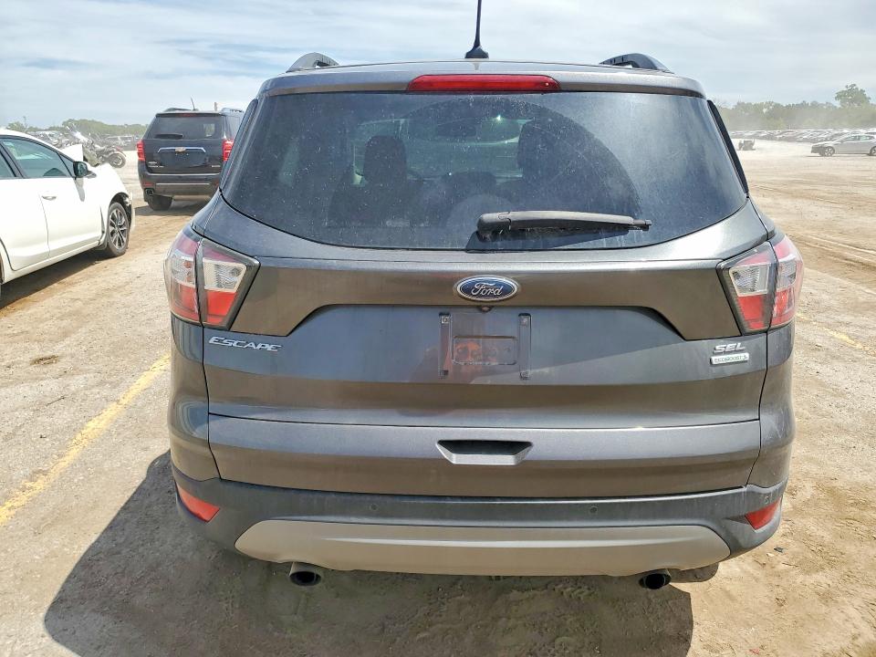 Photo 6 from auction – 2018 FORD ESCAPE with VIN 1FMCU0HD5JUA71709