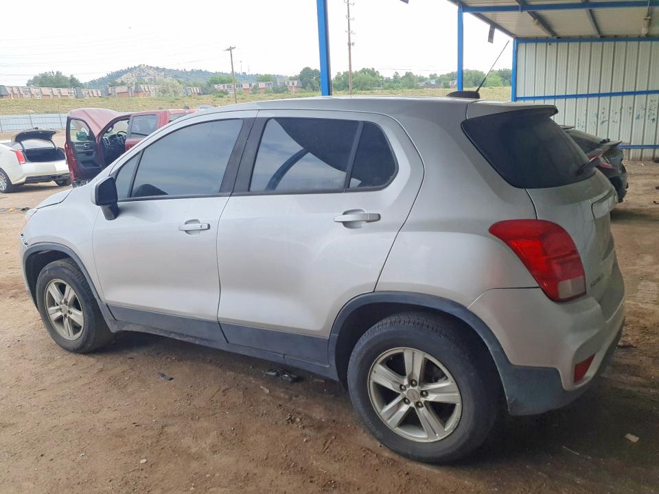 Снимка 2 от търг – 2018 CHEVROLET TRAX с VIN 3GNCJNSB2JL157630