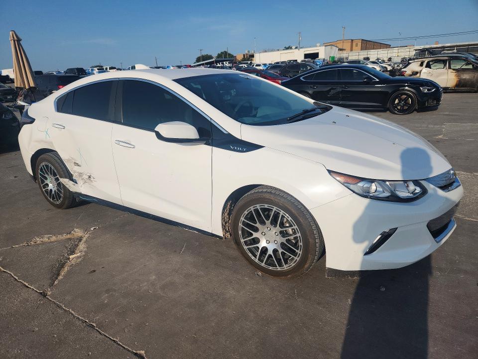 Photo 4 from auction – 2017 CHEVROLET VOLT with VIN 1G1RA6S53HU106049