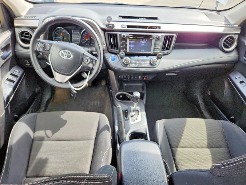 Photo 8 from auction – 2017 TOYOTA RAV4 HV with VIN JTMRJREV1HD063951