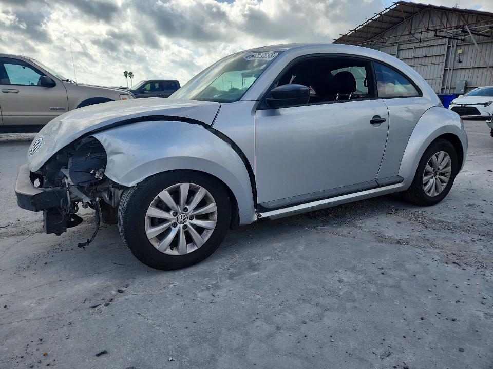 2013 VOLKSWAGEN BEETLE - Търг №64022286