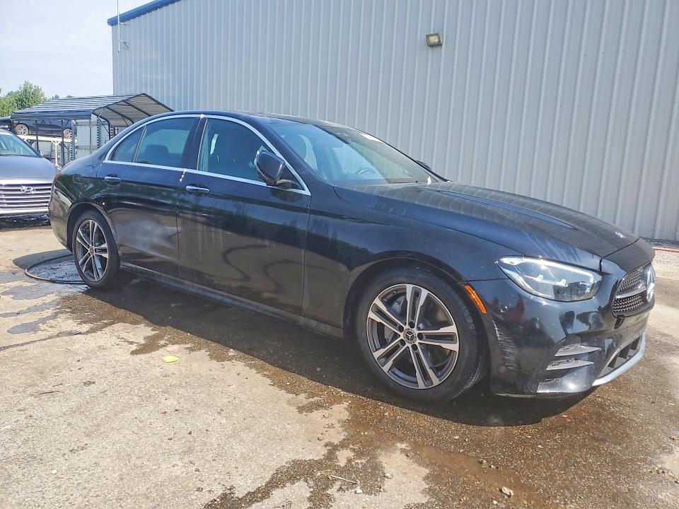 Photo 4 from auction – 2021 MERCEDES-BENZ E with VIN W1KZF8DB3MA891018