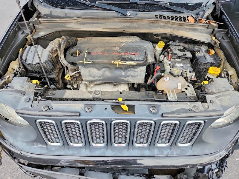 Photo 12 from auction – 2016 JEEP RENEGADE with VIN ZACCJABT8GPC67639
