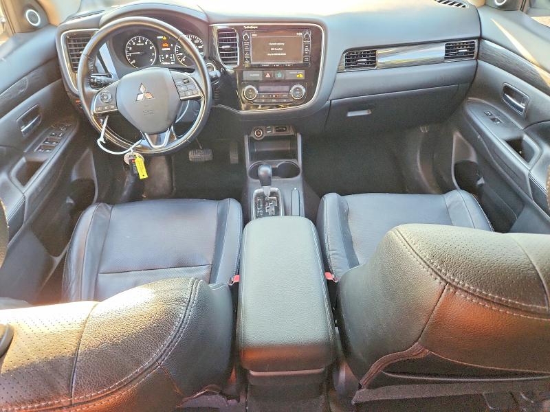 Photo 8 from auction – 2016 MITSUBISHI OUTLANDER with VIN JA4AZ3A37GZ019973
