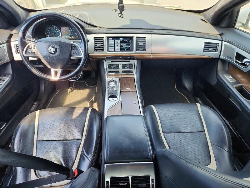 Photo 8 from auction – 2014 JAGUAR XF with VIN SAJWJ0EF5E8U14504