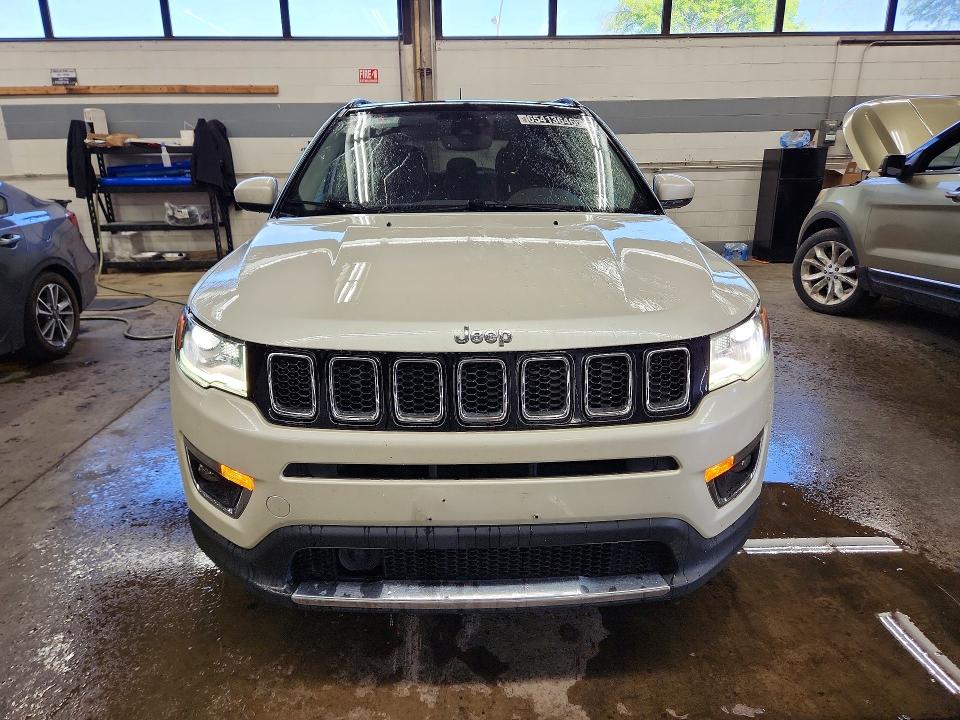 Photo 5 from auction – 2021 JEEP COMPASS with VIN 3C4NJDCB4MT596097