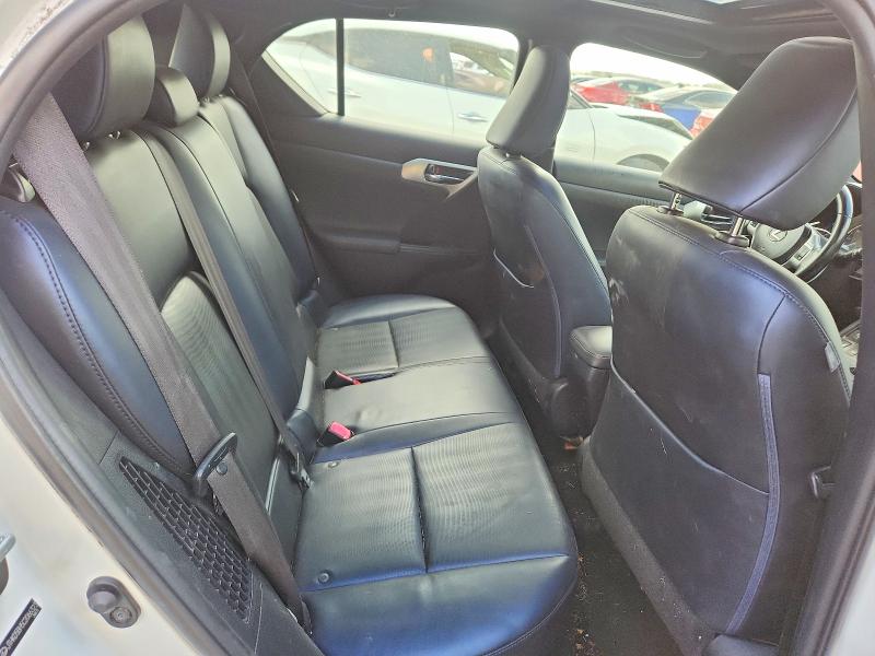 Photo 10 from auction – 2012 LEXUS CT with VIN JTHKD5BH5C2066323